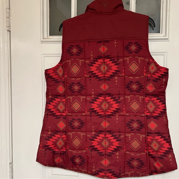 Ariat Real Women’s Red Aztec Print Quilted Puffer Vest Size XL - Picture 9 of 12